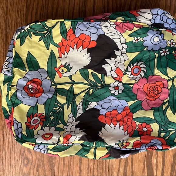 BAGGU rose hens packing cube